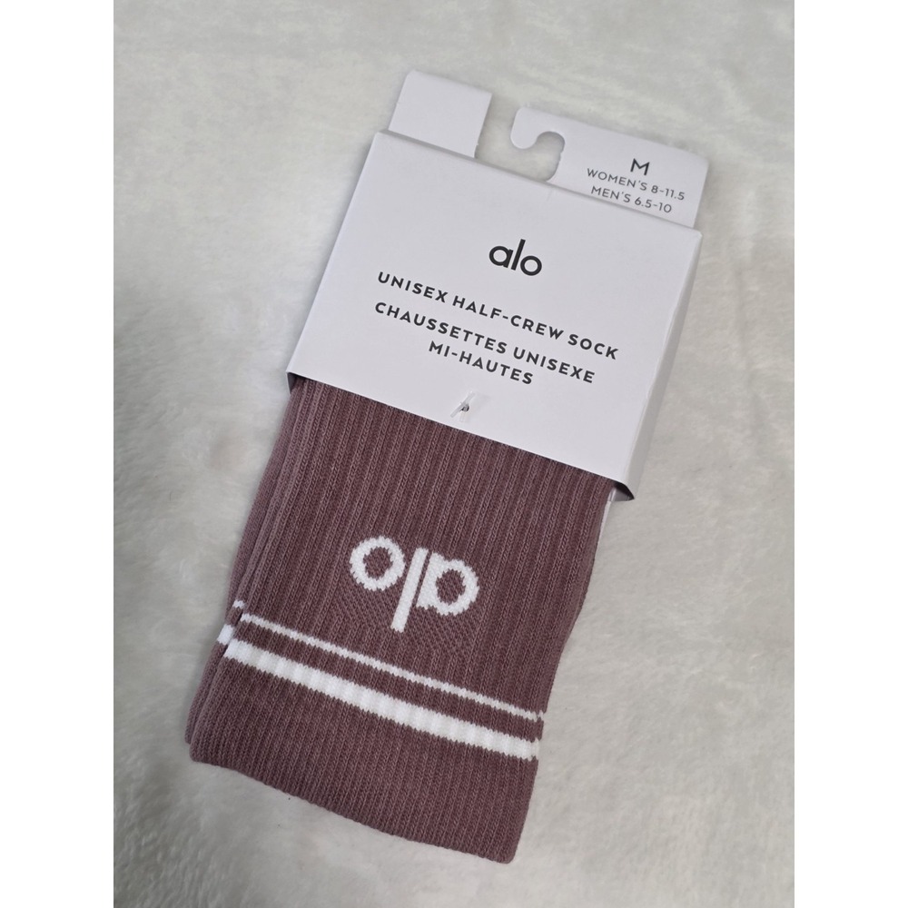 ALO Yoga Unisex Half Crew Throwback Socks Size Medium in Smokey Quartz